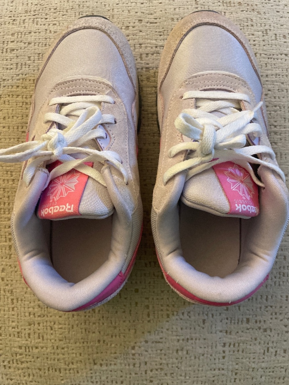 Classic Girls Reebok Sneakers Sz 2.5